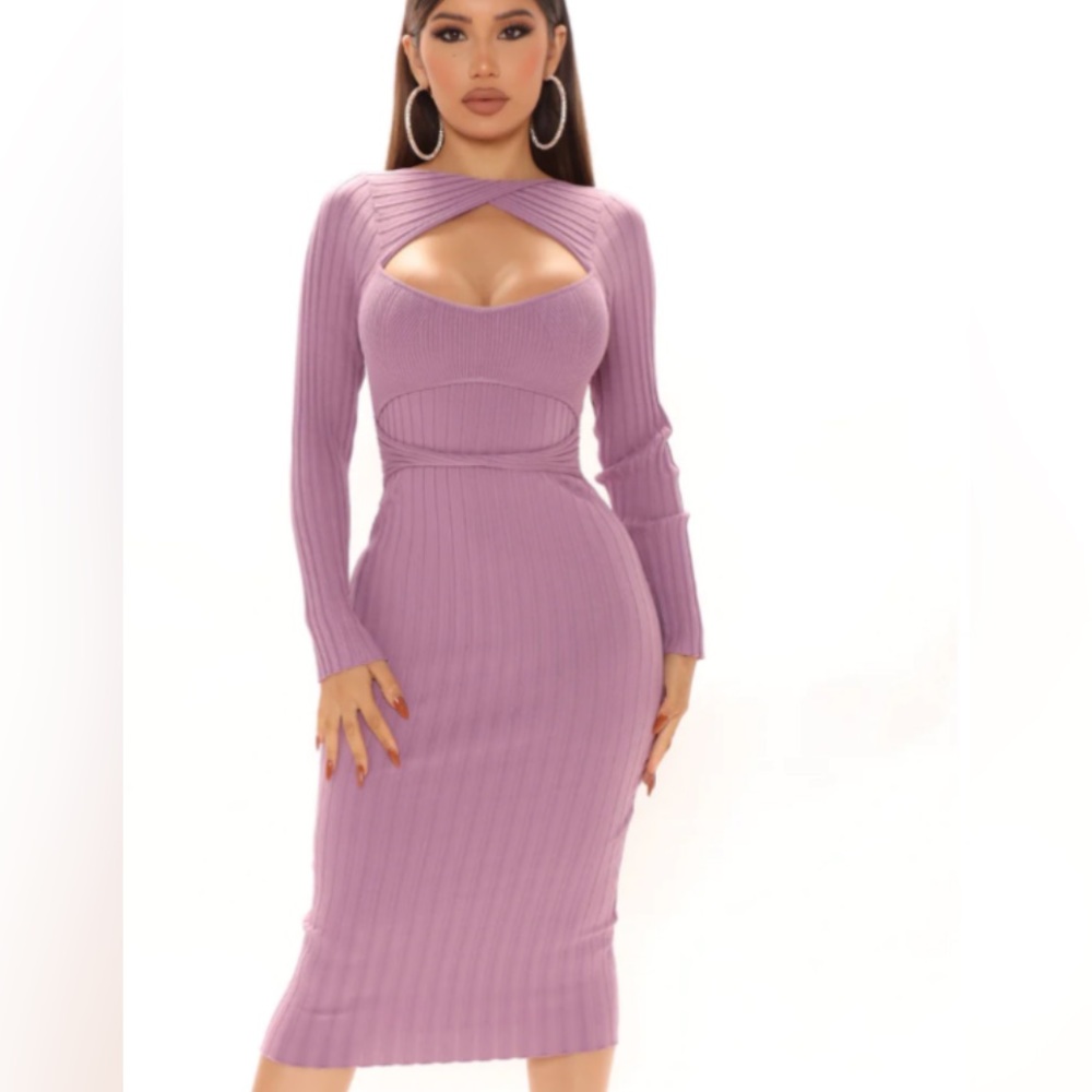 Fashion Nova Lola Sweater MIDI Lilac Dress size small ❤️🥰